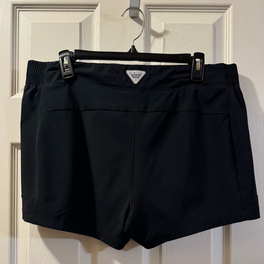Black Women's Columbia Shorts